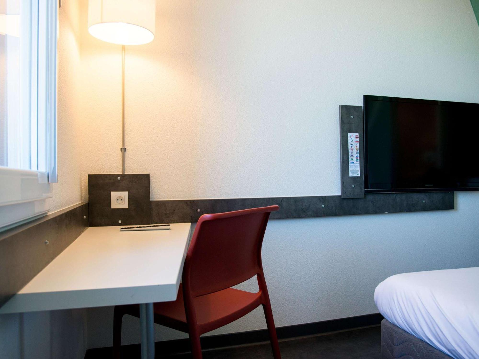 Ibis Budget Archamps Porte De Geneve Zewnętrze zdjęcie