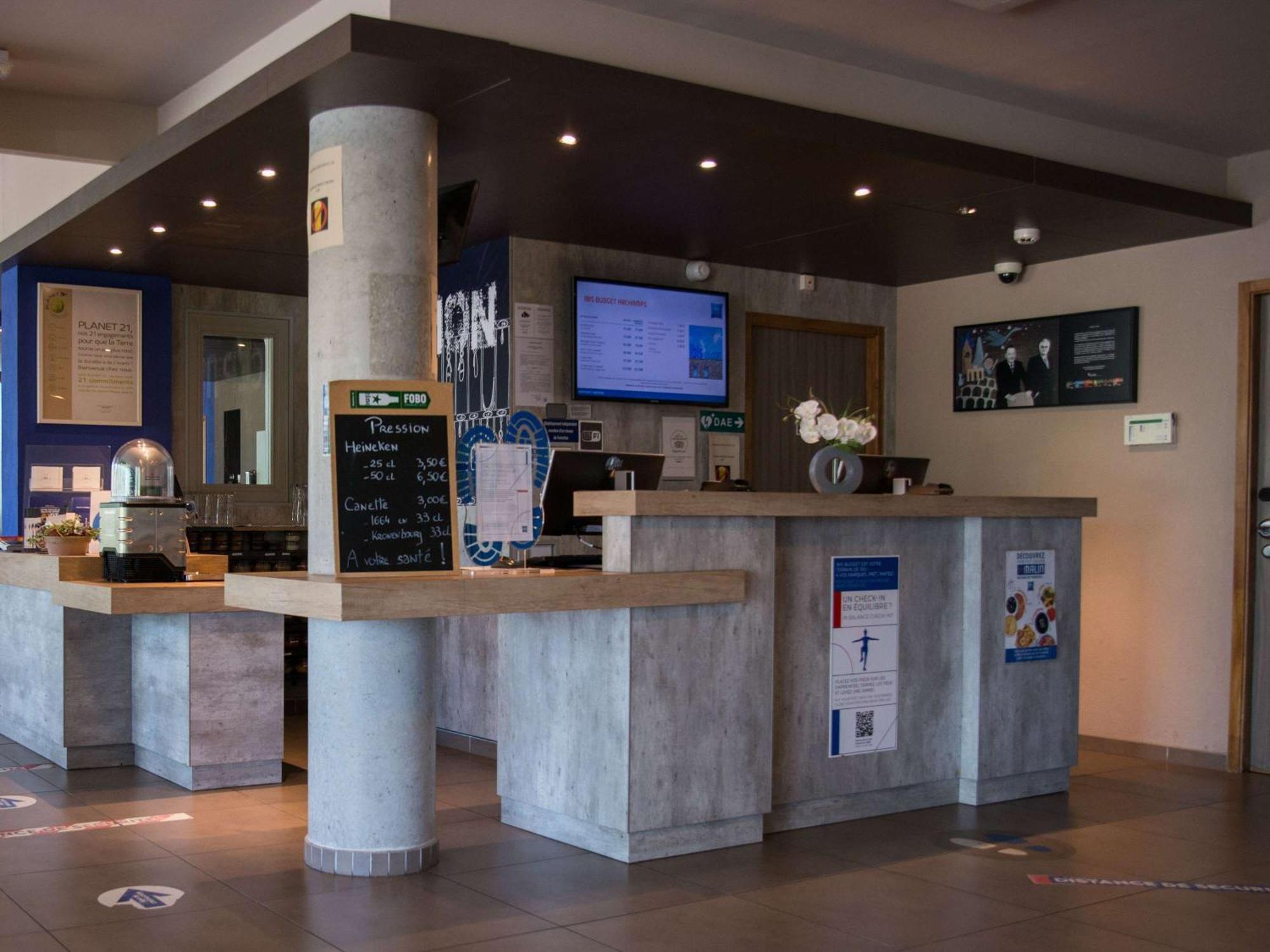 Ibis Budget Archamps Porte De Geneve Zewnętrze zdjęcie
